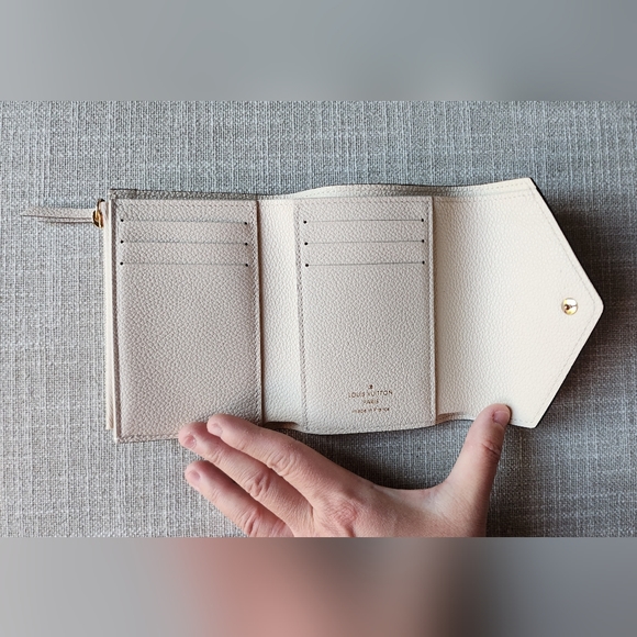 SOLD. Louis Vuitton Bicolor Empreinte Compact Wallet - Picture 3 of 10